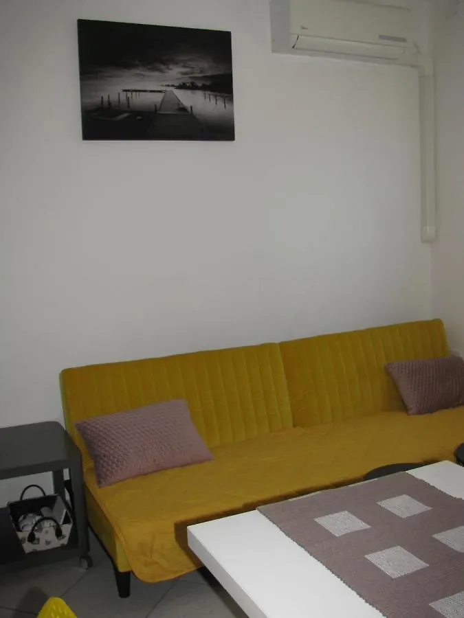 Apartments Basek Supetarska Draga 0*,  Croacia